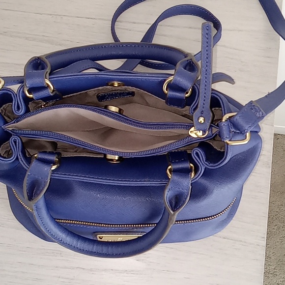 BOGO 50% OFF! Handbag with crossbody strap - Picture 8 of 15